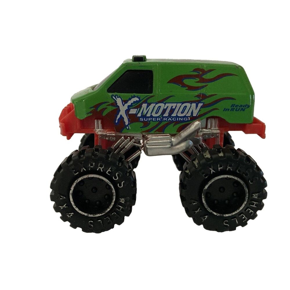 Greenbrier International Monster Truck Van X-Motion 1:64 Green/Red Big Wheels